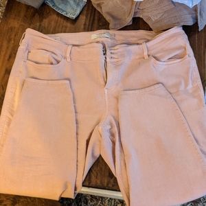 Torrid 26R Blush Pink Jegging